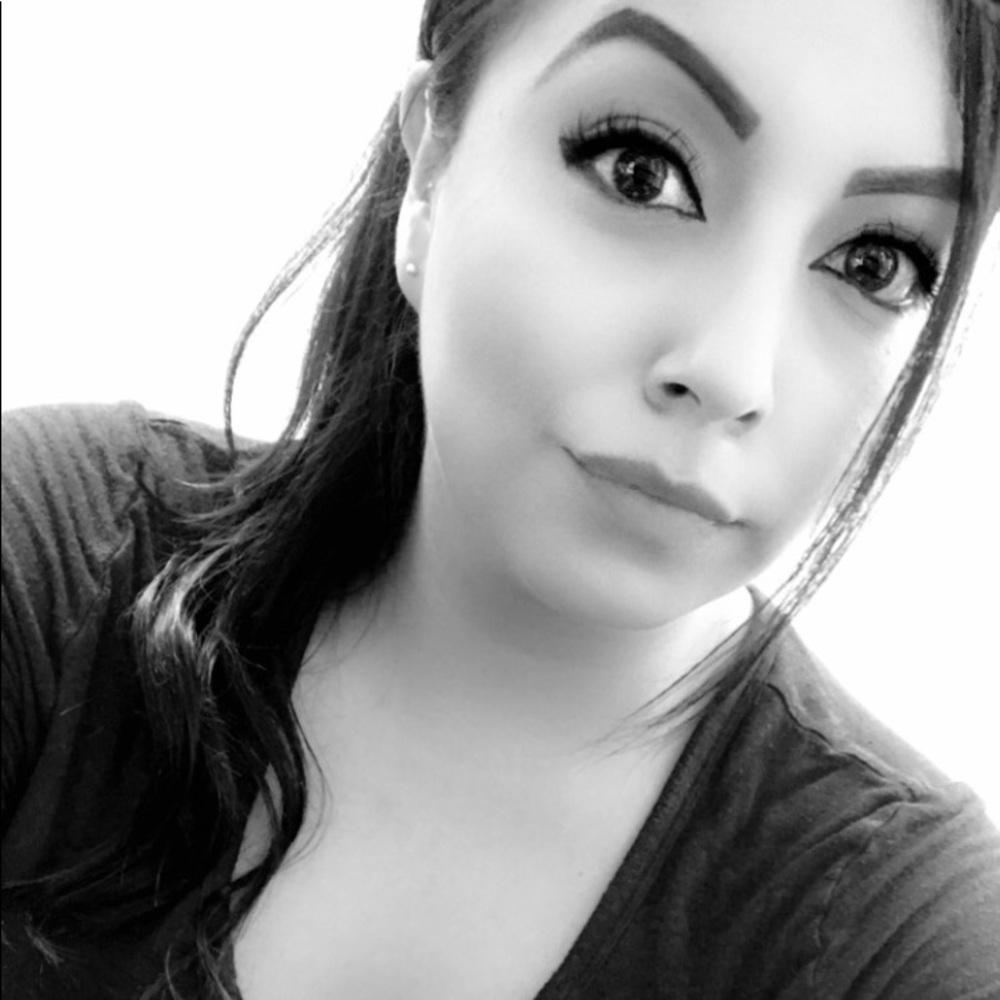 Meet your Posher, Selene